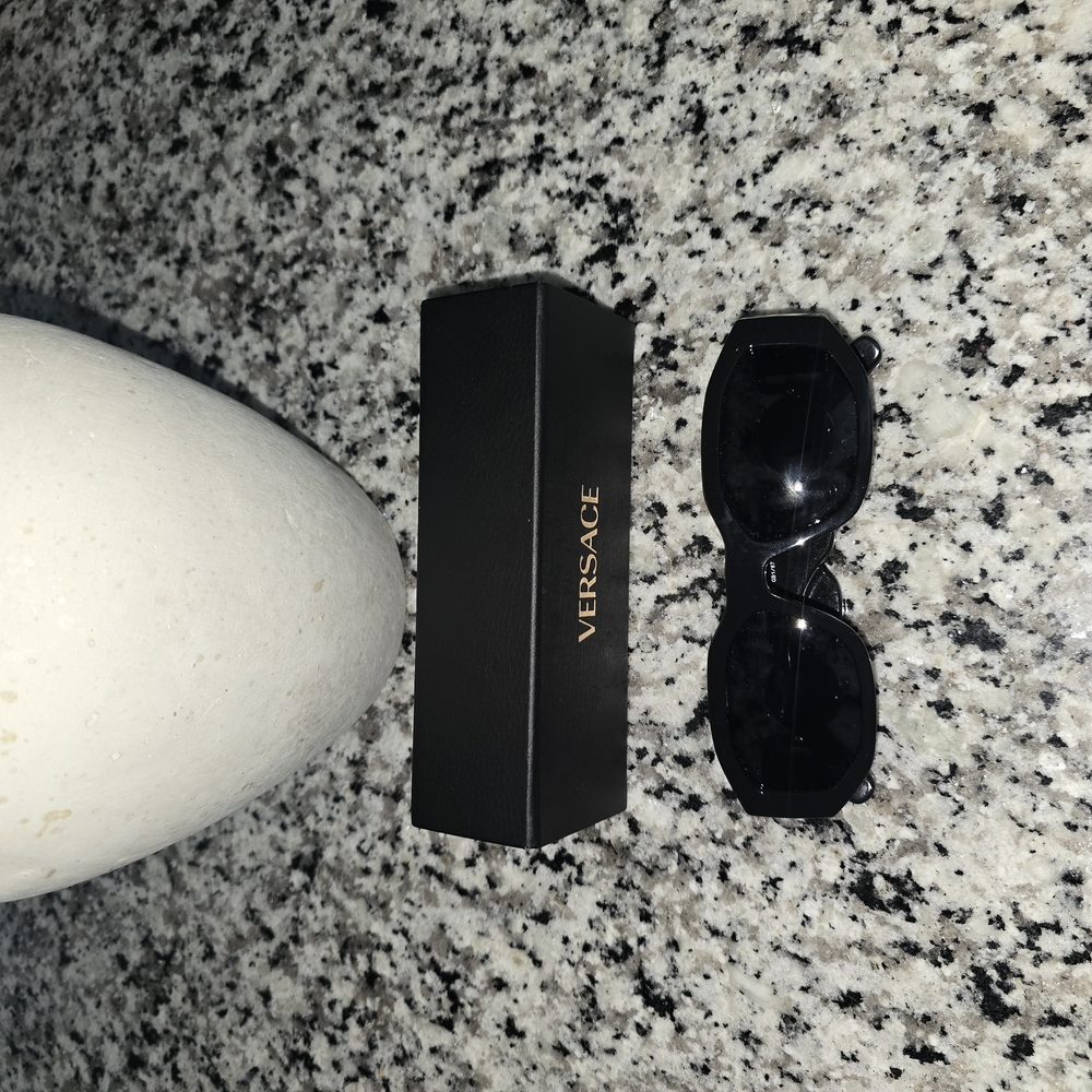 Versace Elegant Black Sunglasses